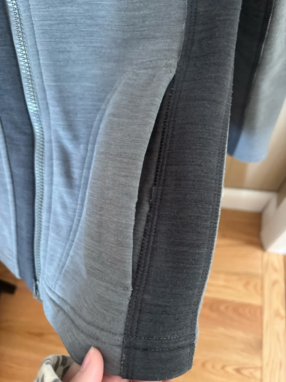Akris Punto Women's Gray Zip-Front Wool Jacket